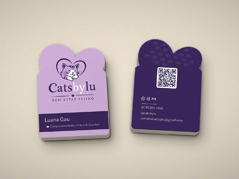 Cartão de visita recortado no contorno do gato, frente e verso com QR